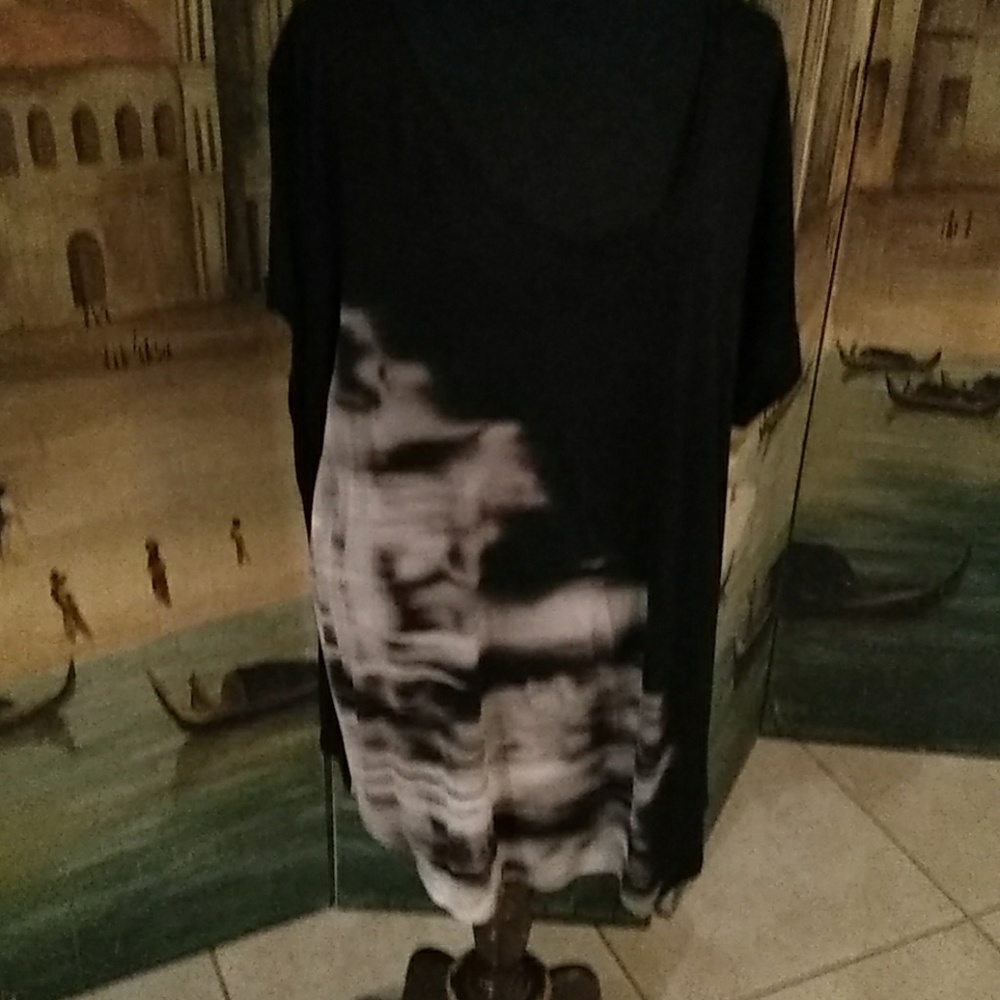 Black/Gray Tee